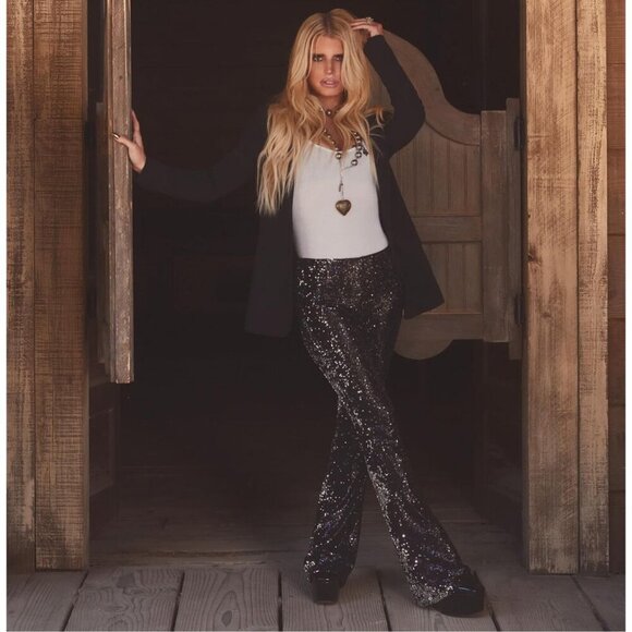 NWT Jessica Simpson Pull On Flare Pants in Black Sequin - Picture 2 of 5